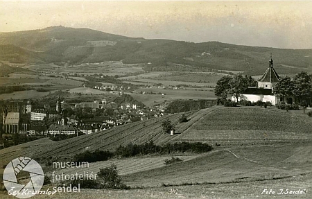 křížová hora na pohlednici od Seidelů z dvacátých let minulého století