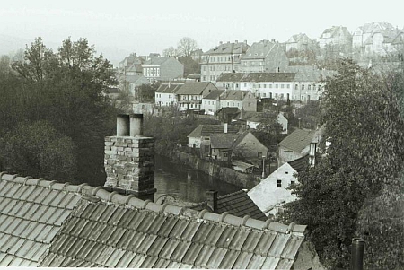 Českokrumlovská Horní brána na starší fotografii