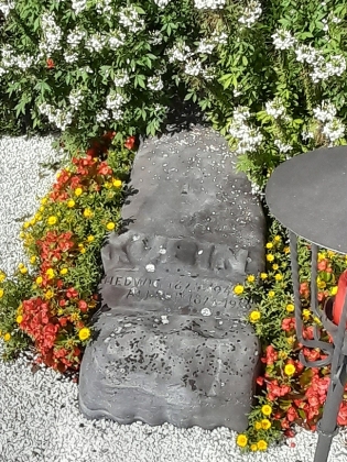 Hrob Alfreda a Hedwigy Kubinových ve Wernsteinu
