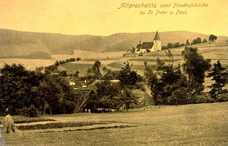 Staré Prachatic se hřbitovem, kam byl pochován, na pohlednici z nakladatelství Johanna Hirsche