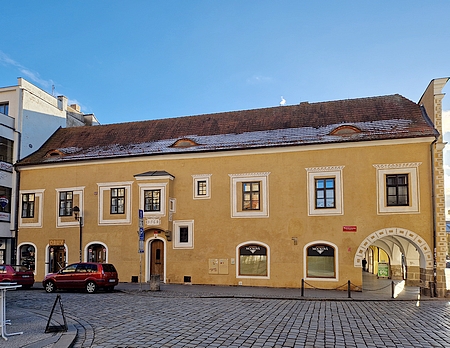 Dům s tehdejším čp. 253, kde žil a zemřel (dnes Kanovnická 76/2)