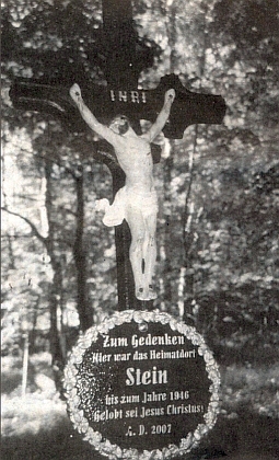 Při obnově božích muk v zaniklé vsi Kamenná (Stein) u Studánek a v roce 2007 také jeho zásluhou obnovený kříž v místech, kde stála