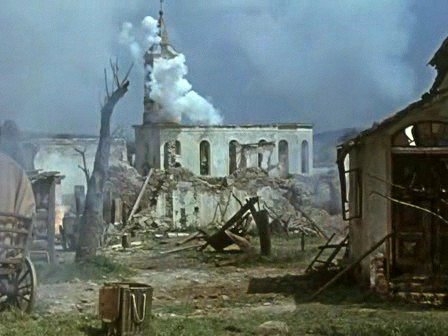 Čtyři záběry z filmu Poslušně hlásím (1957), zachycující odstřel kostela
v její farní obci Vitěšovice (viz i Anton Neubauer)