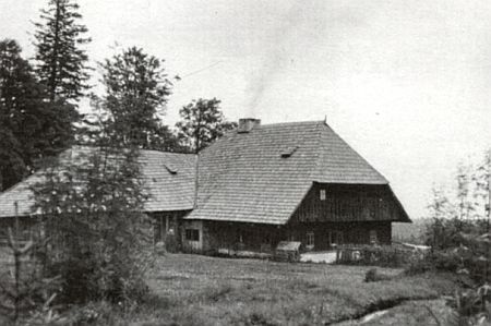 Hájovna na Steindlu (dnes na mapách u Matesa) o níž je v jeho textu také zmínka, jak vyhlížela v době, kdy tam bydlel hajný Matthias Matschiner...