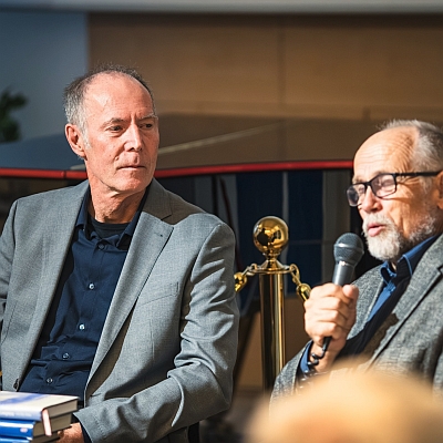 S Peterem Becherem při autorském čtení v Praze v říjnu 2025