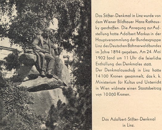 O Stifterově pomníku v Linci, který vytvořil vídeňský sochař Hans Rathausky (1858-1912), přednesl jeho otec Adalbert Markus projev na valné hromadě Deutscher Böhmerwaldbund v roce 1894