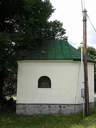 Kaple v Chlumu na snímcích z roku 2016