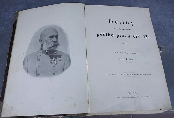 Obálka, vazba a titulní list s frontispis jeho knihy (1901)