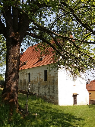 ... a kostel sv. Šimona a Judy, kde byl pokřtěn