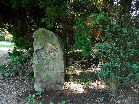 Znak a hraniční kámen kláštera ve Wilheringu
