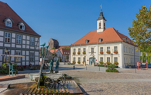 Náměstí v Angermünde s radnicí