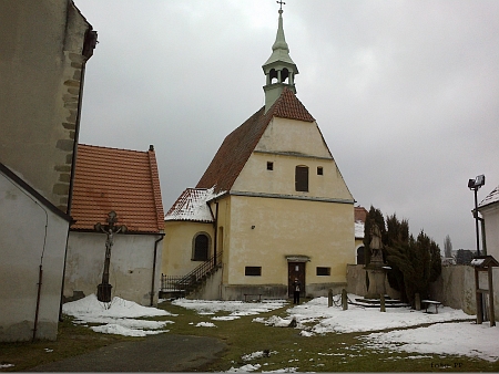 Dva kostely dávají Kaplici jméno - sv. Petra a Pavla (ten větší) a sv. Floriána