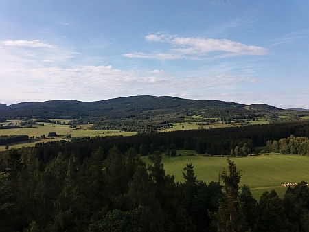 Někdejší revír Oberwald z Dobrovodského vrchu nad Horní Planou