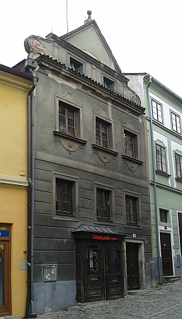 Dům na českokrumlovském Latráně čp. 40, jeho bydliště z doby, kdy byl oktavánem tamního gymnázia