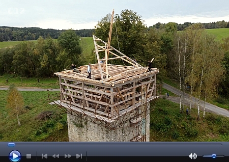V roce 2023 odvysílala Česká televize v rámci cyklu Mistři starých řemesel díl o práci se dřevem, který byl z velké části věnován tvrzi v Tiché