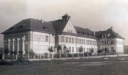 Budova české školy v Nýrsku