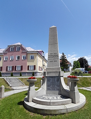 Památník padlým v 1. a 2. světové válce v Haidmühle