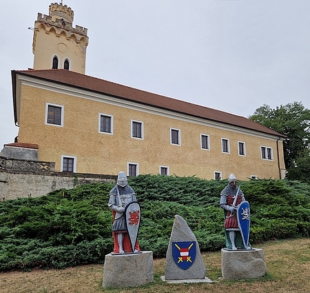 Jak si představují "krále železného a zlatého" v Rakousku - na snímku z obce Dürnkrut (Suché Kruty)