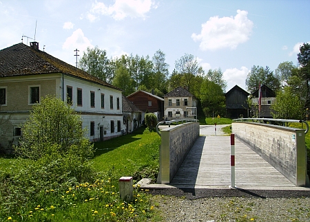 Pohled přes hranici do Hammern...