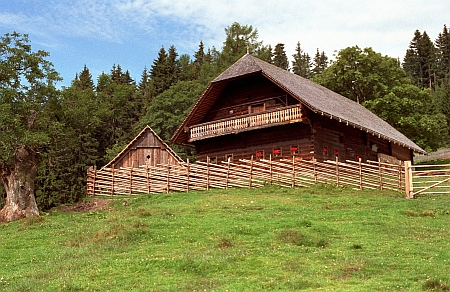 ... je dodnes uchován a památkově chráněn