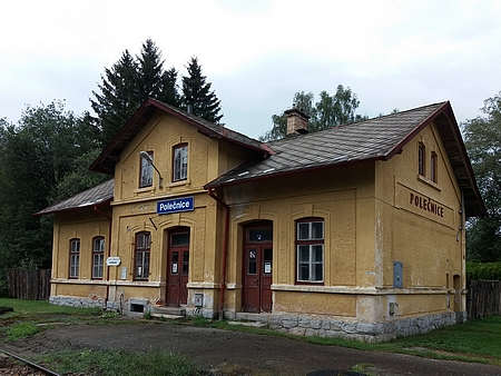 Železniční stanice v Polečnici