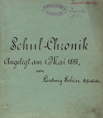 Jeho podpis ve školní kronice Schürerova Dvora a její titulní list