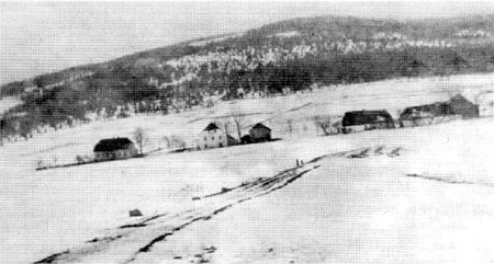 Stará pohlednice Zadních Chalup, pořízená někdy kolem roku 1900...