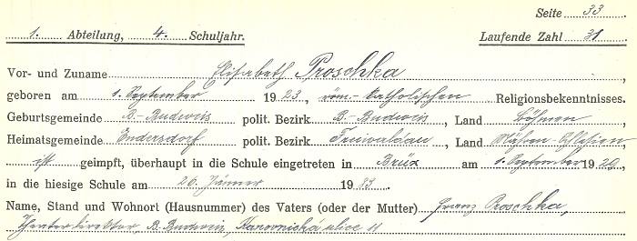 ... z třídního výkazu plyne, že tam nastoupila v lednu 1933 a v červnu 1933 už končila; před tím chodila do školy v Mostě (od září 1929) a také ve Vídni