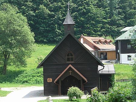 Kostel sv. Štěpána ve Spiegelhütte v Bavorském lese, kde žije