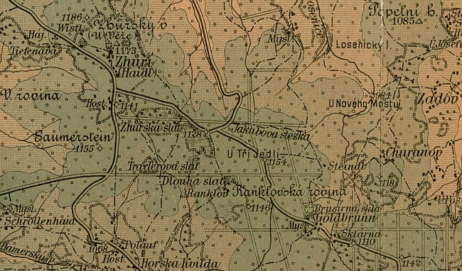 Poloha Zhůří při Huťské hoře (1186 m) a Zhůřském vrchu (na novějších mapách jen U Věže, 1173 m) dává smysl tomu místnímu jménu