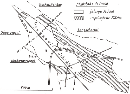 Mapka Ruckowitz-Schachten je jednou z příloh knihy a zachycuje změnu rozlohy celkové plochy "bezlesí" ve srovnání let 1831 a 1974