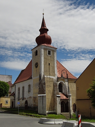 Farní kostel Nanebevzetí Panny Marie v Poběžovicích