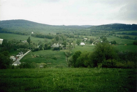 Celkový pohled na Klášterec z roku 2003