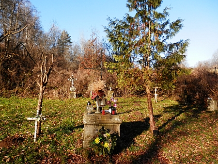 Cetvinský hřbitov, kde byl pohřben
