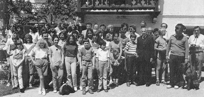 Setkání Sonnbergerových, původem z Kaplických Chalup, v Tyrolsku roku 1984