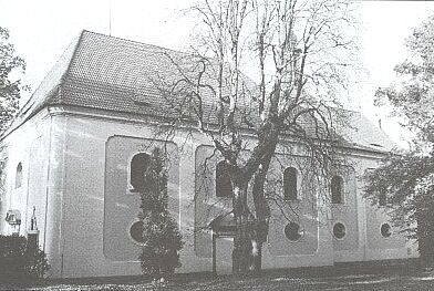 Kostel sv. Prokopa a Oldřicha ve Starém Sedlišti po opravě z darů spolku německých rodáků v roce 1999...