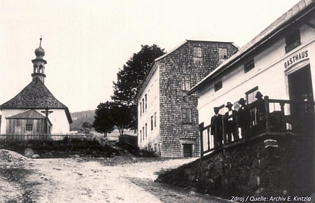 Střed Stodůlek - kaple, škola, hostinec