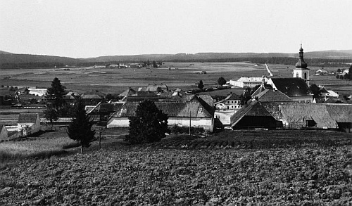 Někdejší Dolní Vltavice na pohlednici Josefa Seidela