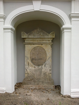 Náhrobek Ferdinanda von Häring na českobudějovickém Staroměstském hřbitově