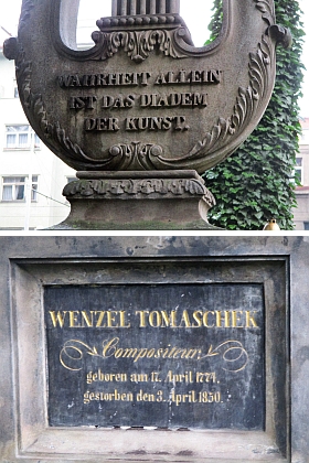 Jeho náhrobek na Malostranském hřbitově v Praze, dílo sochaře Josefa Platzera