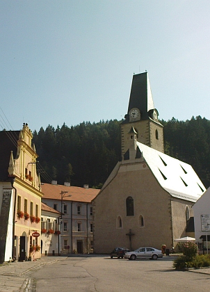 Farní kostel sv. Mikuláše v Rožmberku nad Vltavou