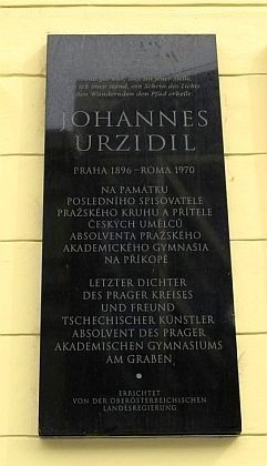 Jeho pamětní deska v pražské ulici Na Příkopě, nalevo od pamětní desky Rainera Maria Rilkeho - je umístěna na budově, kde absolvoval roku 1903 "K.k. deutsche Staats-Gymnasium in Prag-Neustadt-Graben" (Akademické gymnázium zde sídlilo až v letech 1920-1945)