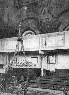 Synagoga v Chodové Plané na počátku dvacátého století a dva pohledy do jejího interiéru