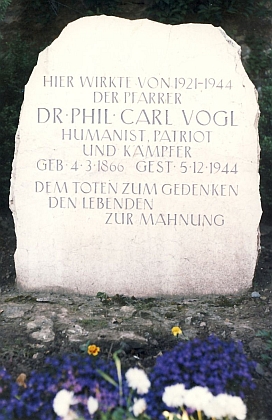 Pamětní kámen u kostela v jenské čtvrti Vierzehnheiligen