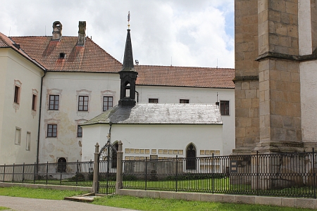 Pochován byl ve hřbitovní kapli sv. Anny na nádvoří vyšebrodského kláštera