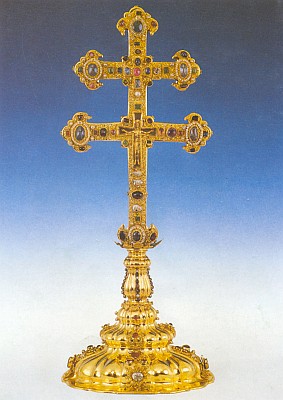 Závišův kříž z kláštera Vyšší Brod, přední a zadní strana (viz i Tecelin Jaksch a Canisius Leopold Noschitzka)