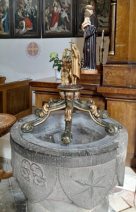 Interiér kostela