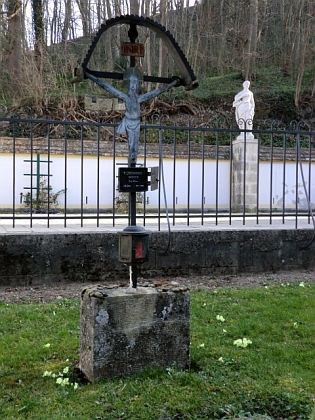 Hrob Eberharda Wintera na klášterním hřbitově v Heiligenkreuz...