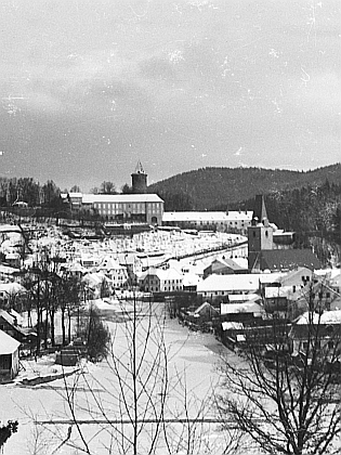 Šumavská zima v okolí Malšína na snímcích Josefa Seidela - Rožmberk nad Vltavou a Vyšší Brod