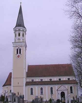 Hřbitov v Odelzhausen, kde je pochován po boku své ženy při zdejším kostele sv. Benedikta